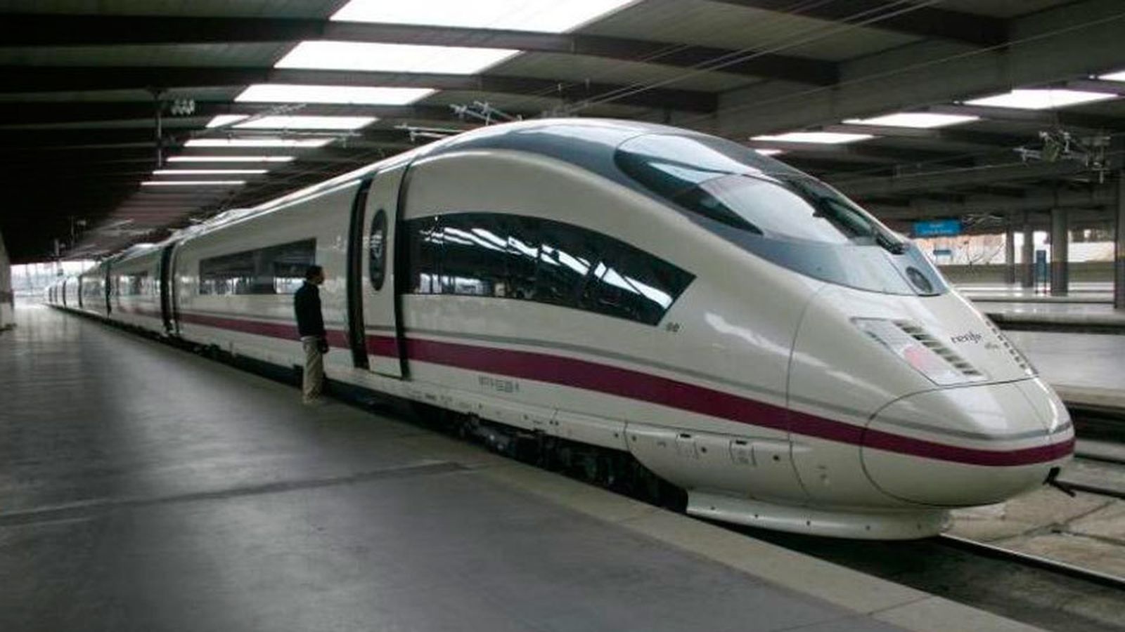 Renfe oferta 25.000 billetes a 25 euros por el aniversario del AVE
