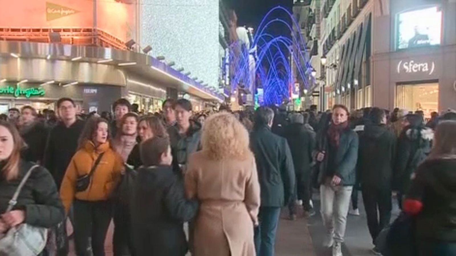 Madrid refuerza con 198 personas la limpieza esta Navidad y advierte de cortes de tráfico en el centro