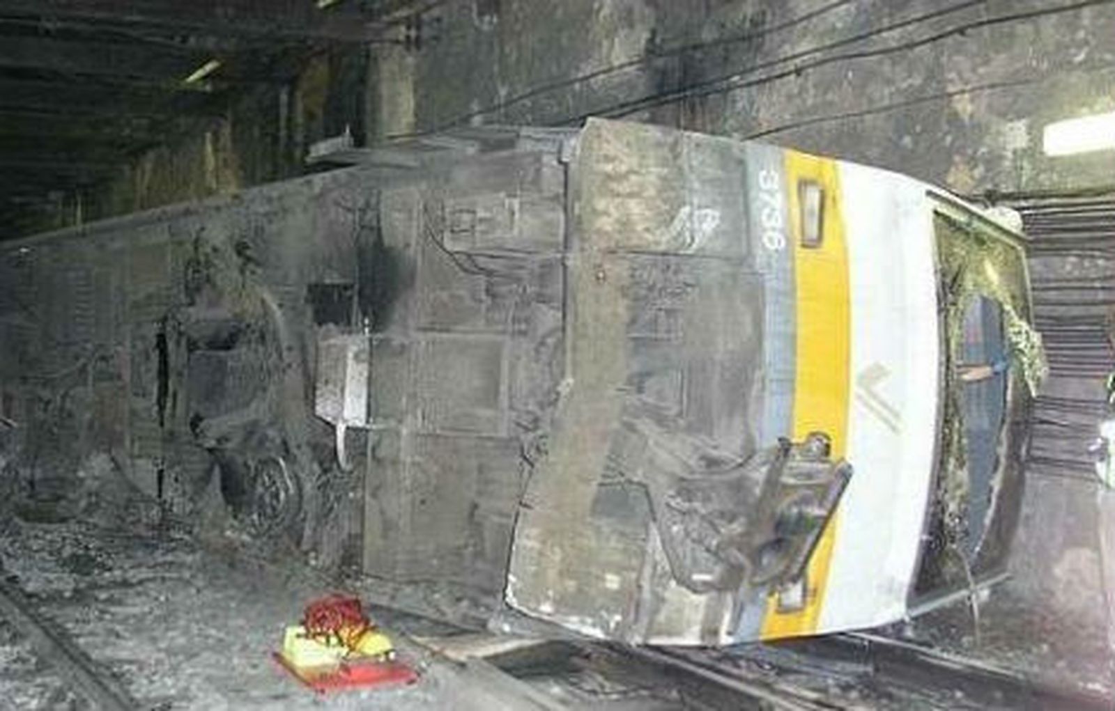 La Fiscalía pide al Juzgado reabrir la investigación del accidente del metro de Valencia