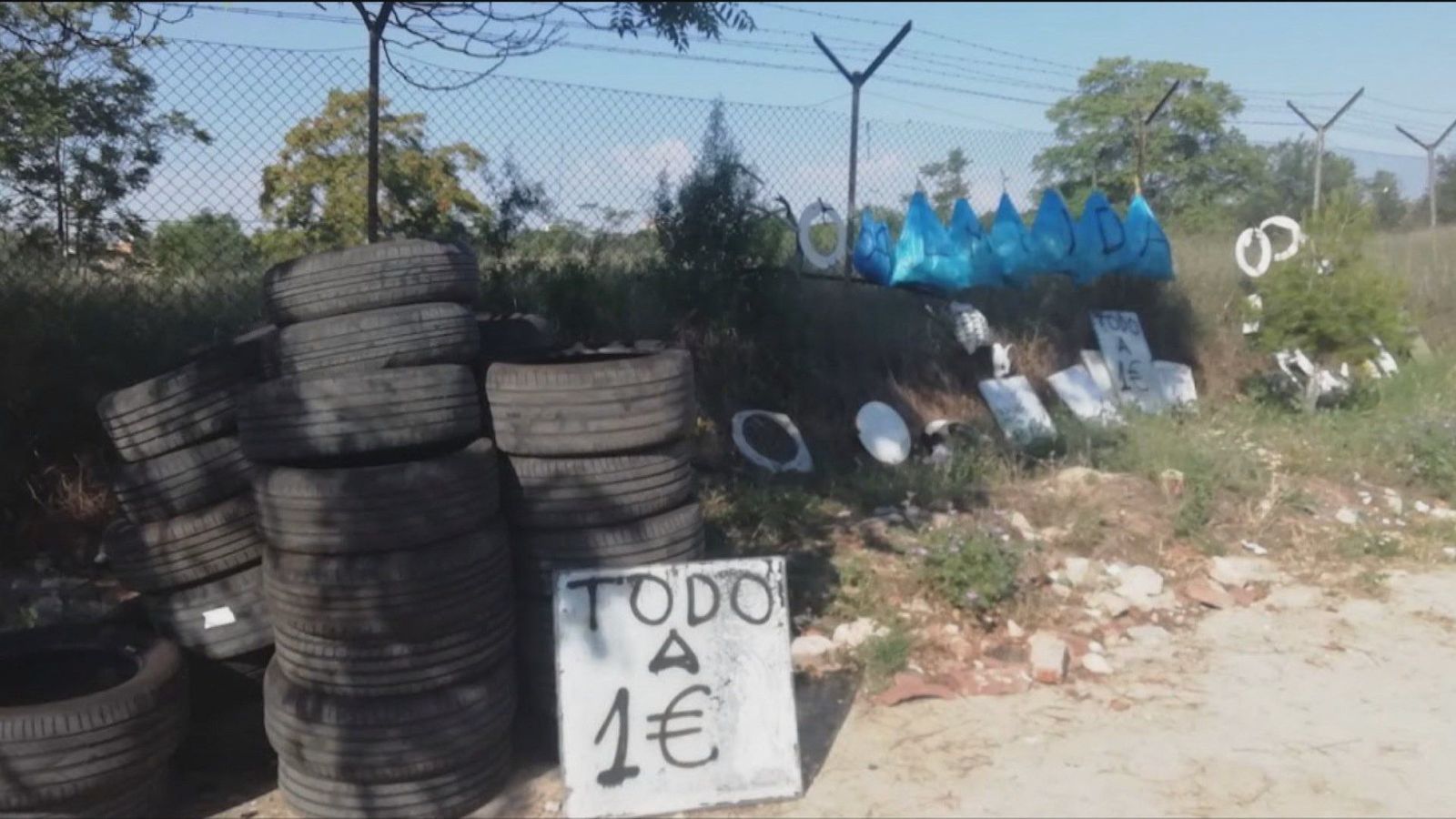 Alertan sobre el deterioro de la Ermita de Santa María la Antigua con "basura, neumáticos y grafitis"