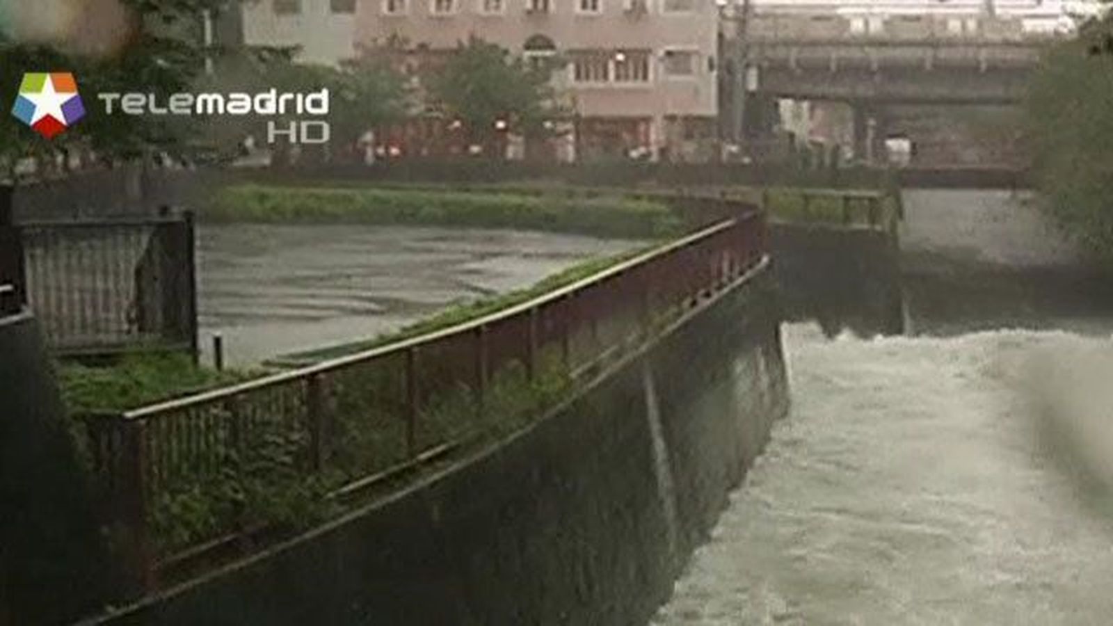 El tifón Phanfone causa un muerto y 6 desaparecidos en Japón