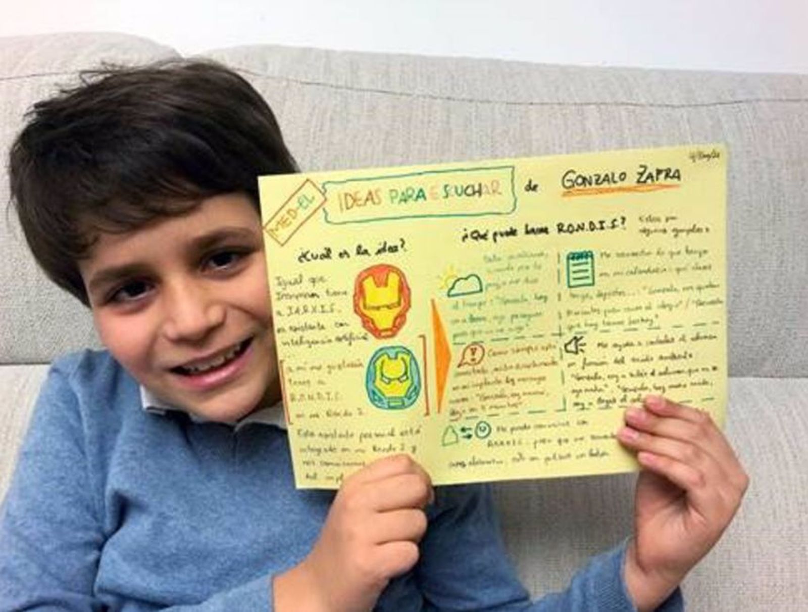 Gonzalo Zafra muestra su invento basado en un super héroe