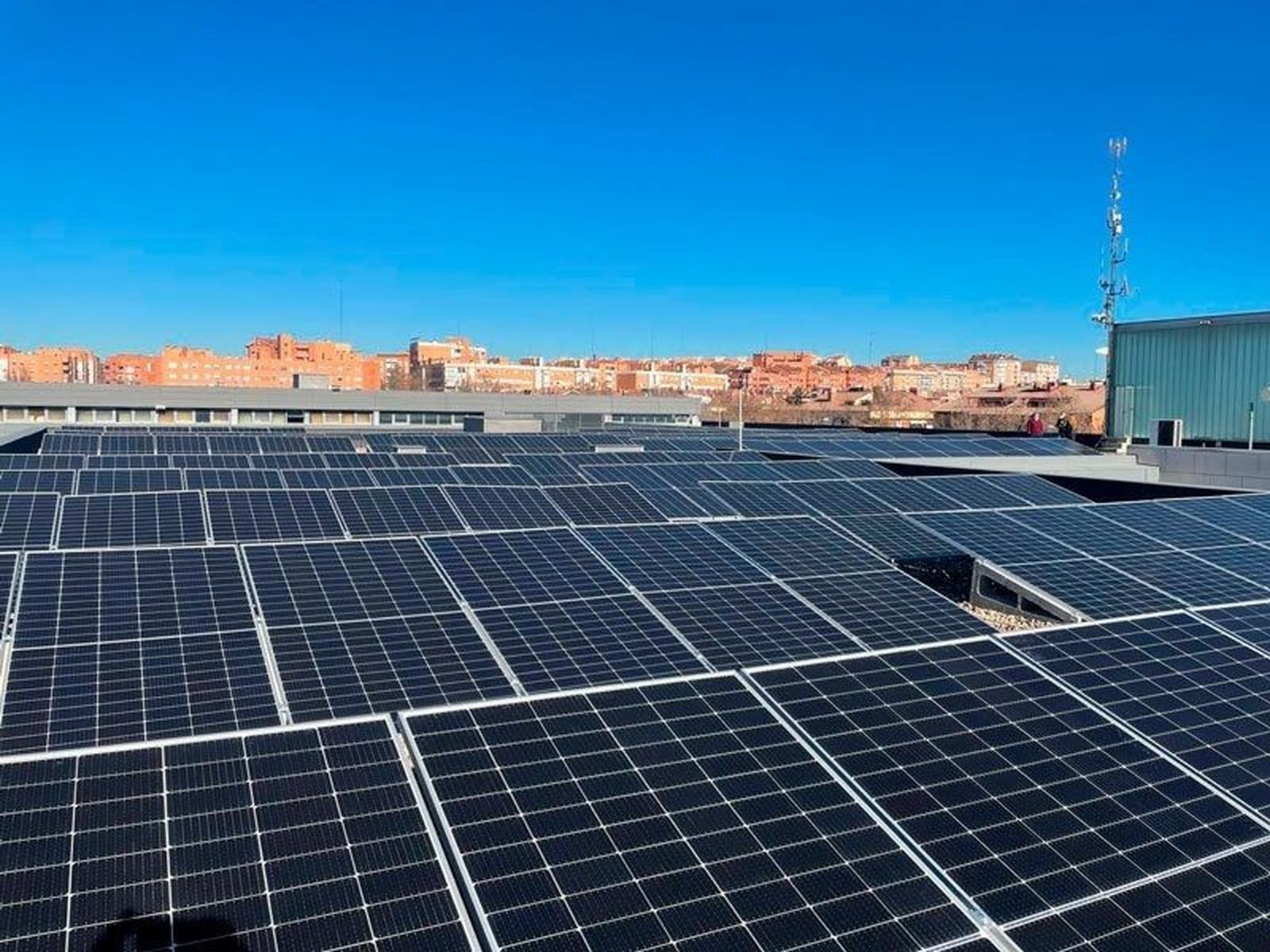 Aumenta la demanda de placas solares ante el auge de la factura de la luz