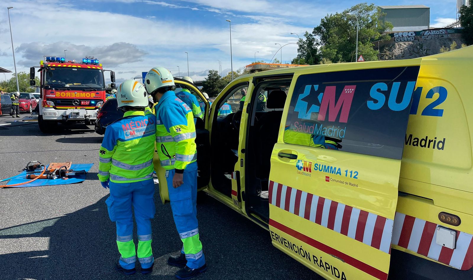 Servicios de emergencias en el lugar del accidente