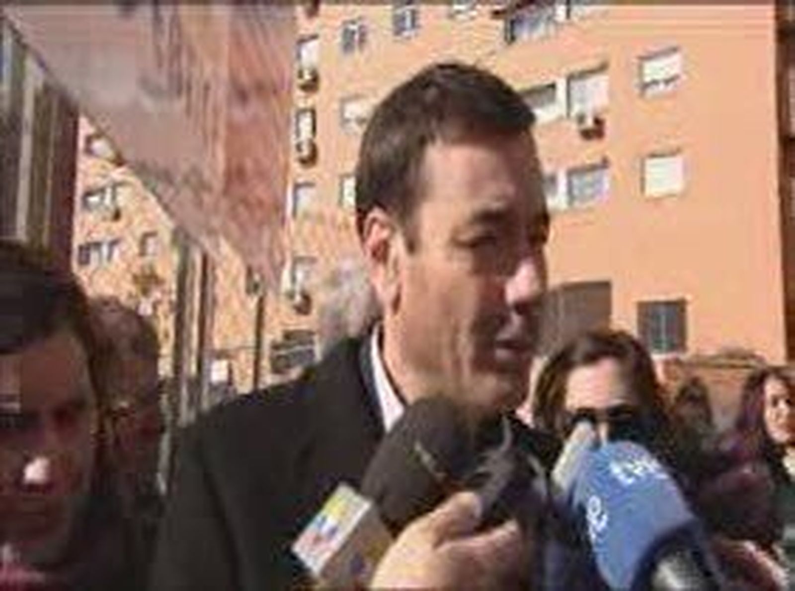 25gomez_201121V0.wmv