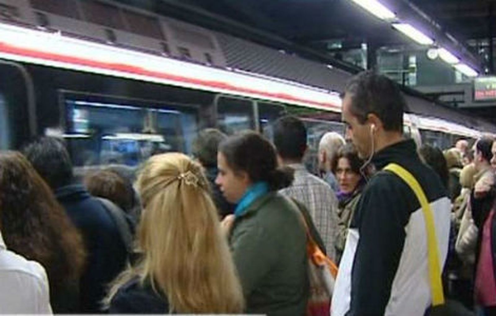 Metro de Madrid cifra el seguimiento del paro en un 46% y EMT en el 50,25%