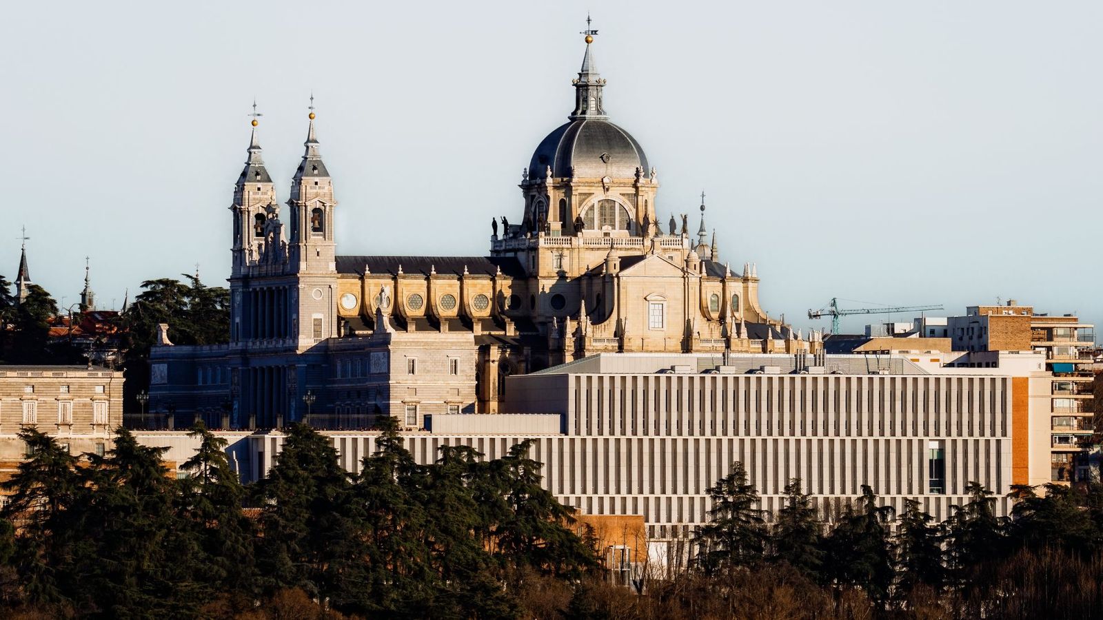Oración por la salud del papa Francisco en la Catedral de la Almudena