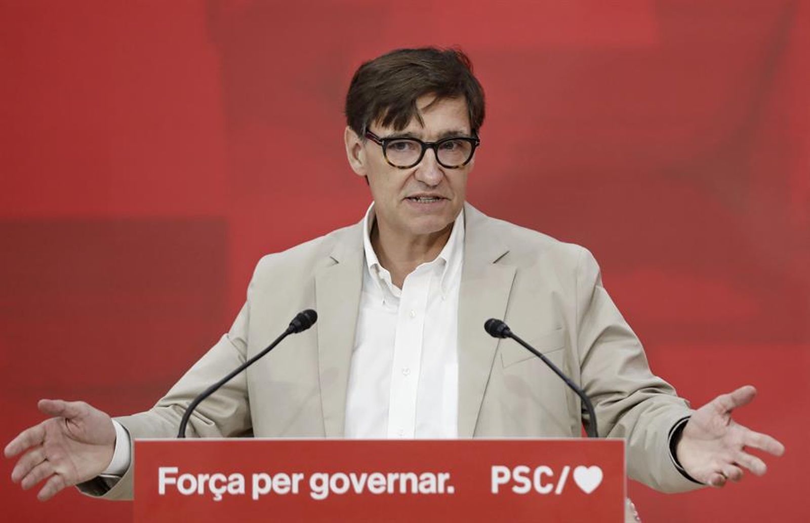 Las juventudes de ERC avalan investir a Illa y le aseguran la mayoría para ser presidente