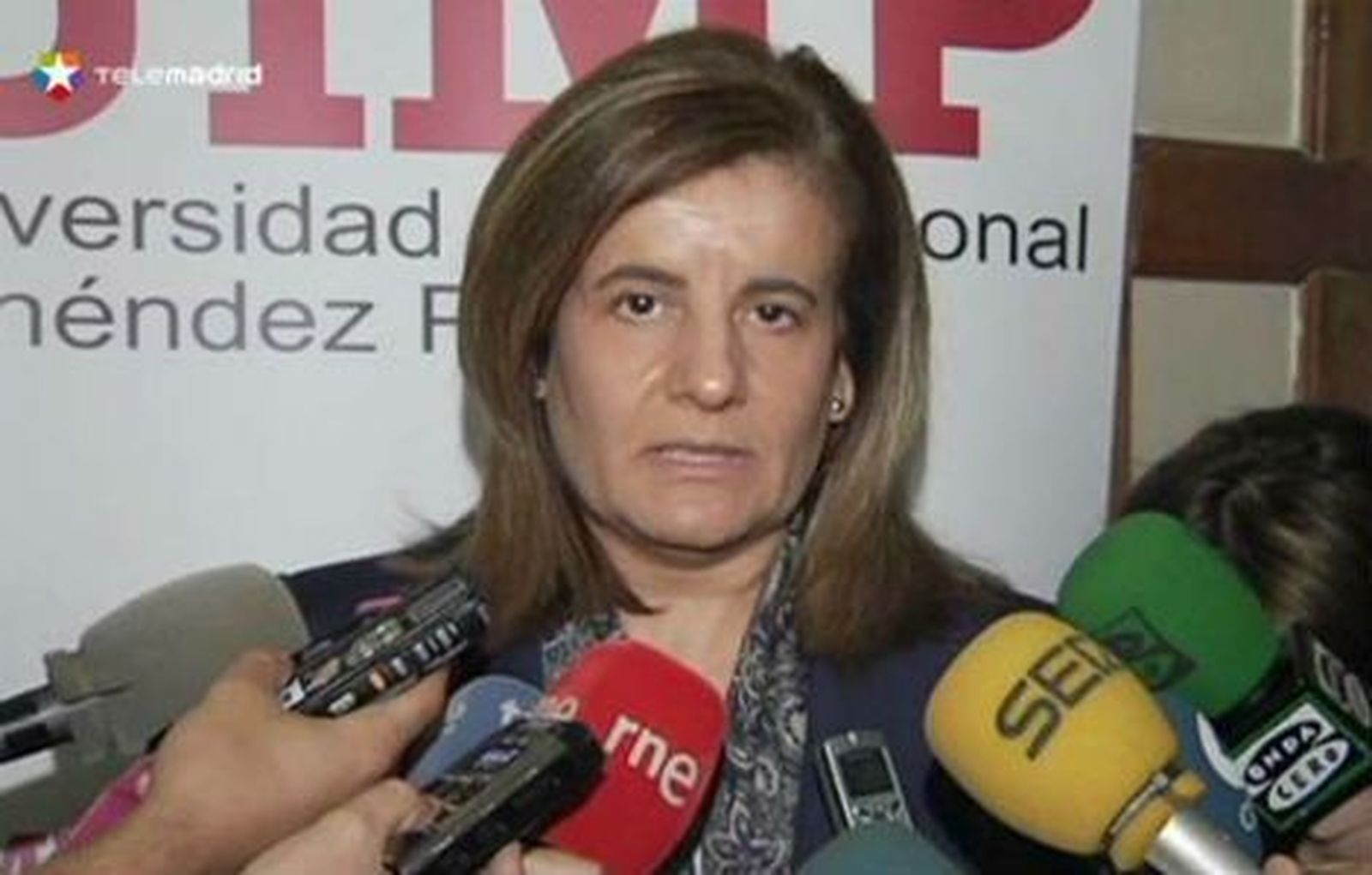Báñez apela a la "responsabilidad" de las partes para cerrar los convenios
