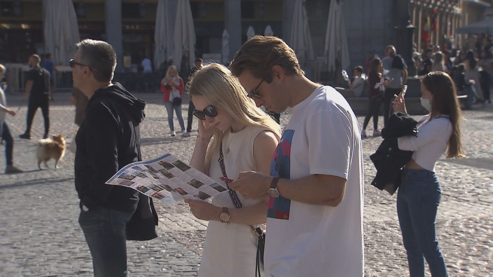 Turistas en la Plaza Mayor de Madrid