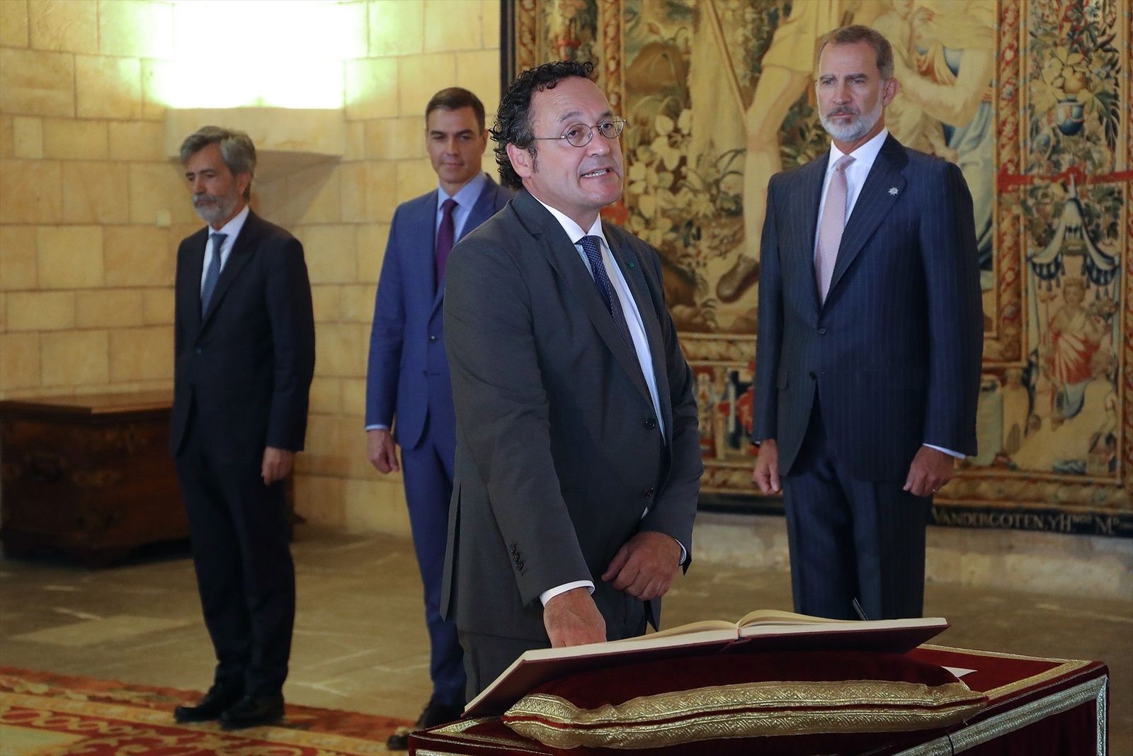 El nuevo fiscal general Álvaro García Ortiz jura su cargo ante el Rey