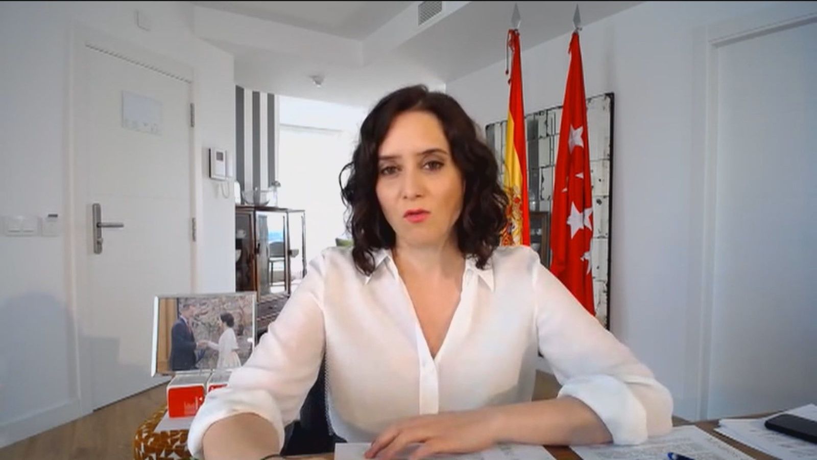 Archivada la denuncia contra Ayuso por los contratos de la cadena Room Mate