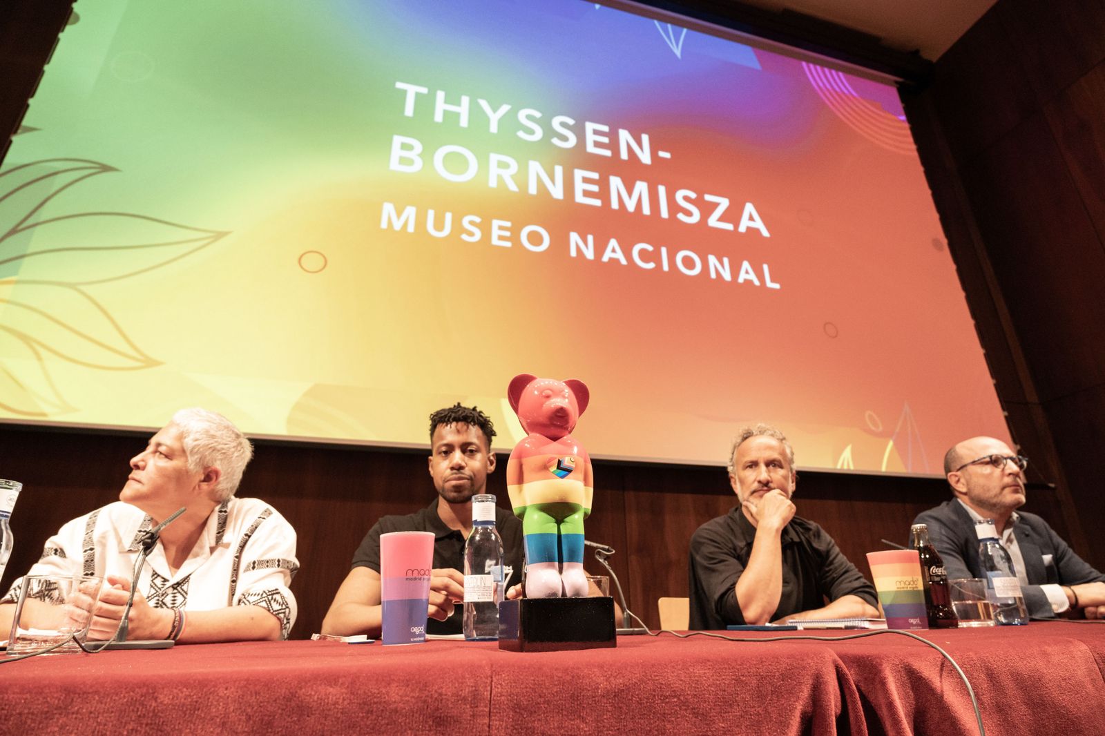 Manolita Chen y actores de 'Te estoy amando locamente', pregoneros del Orgullo en Madrid
