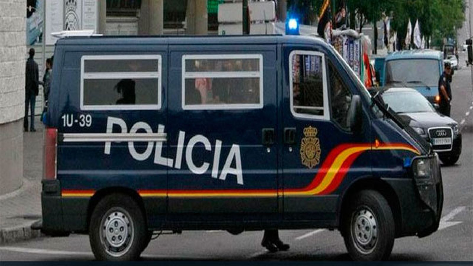Furgón de la Policía Nacional