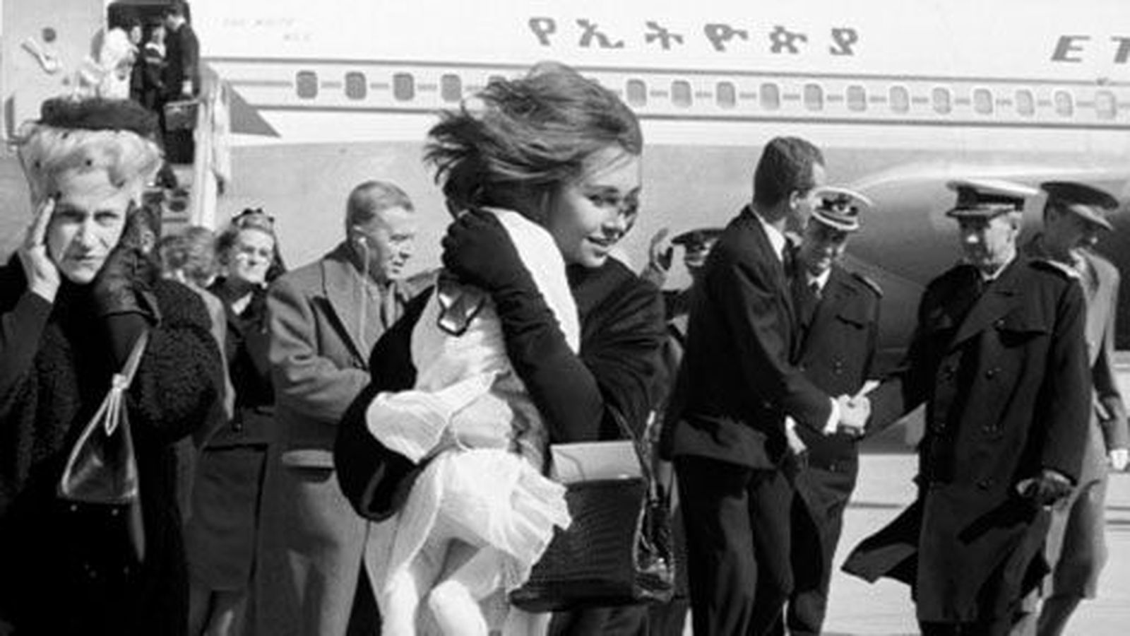 80 fotos inéditas de la reina Sofía por sus 80 años