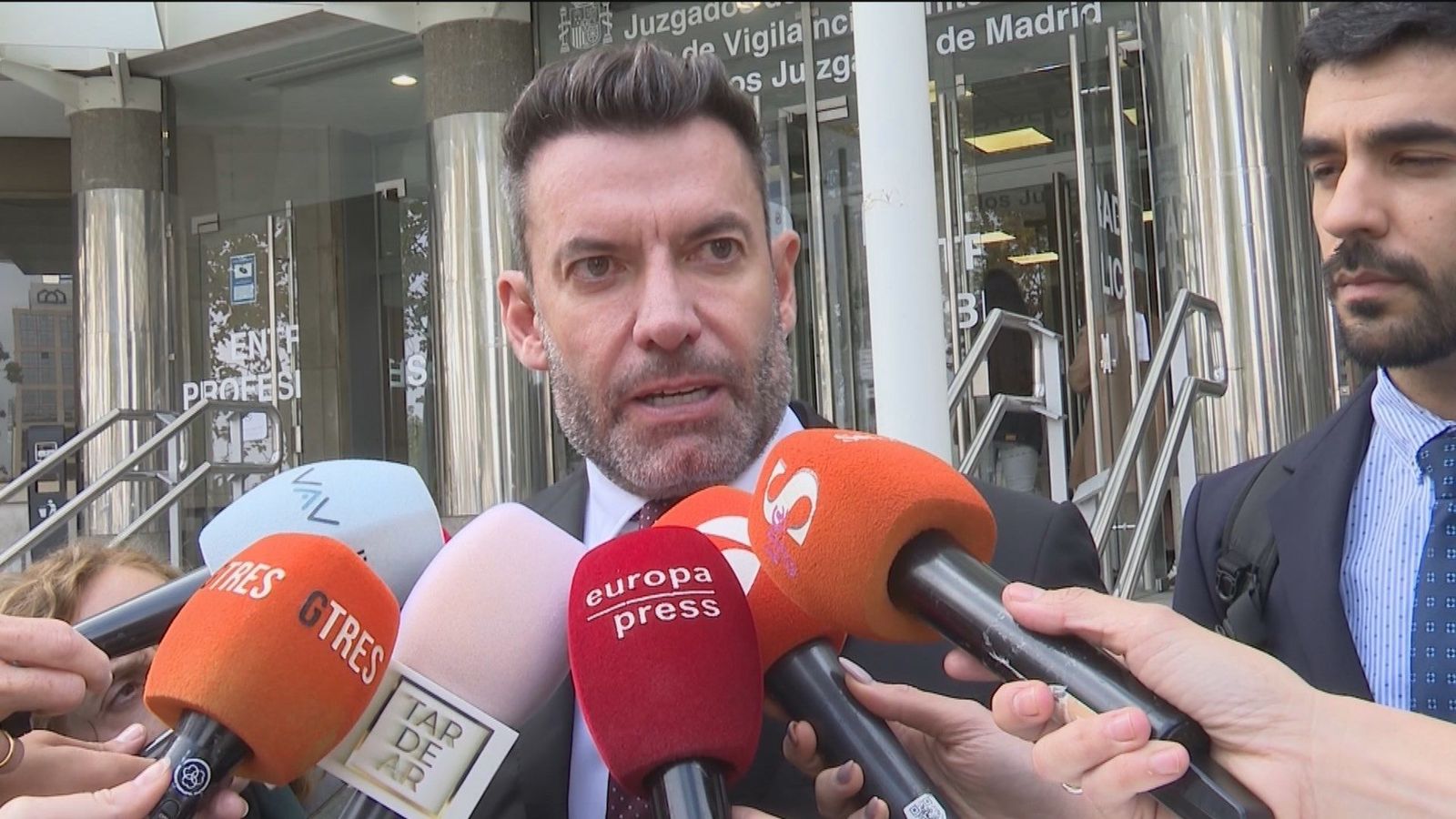 La mujer que denunció por agresión sexual al hijo de Conde-Pumpido no acude a declarar