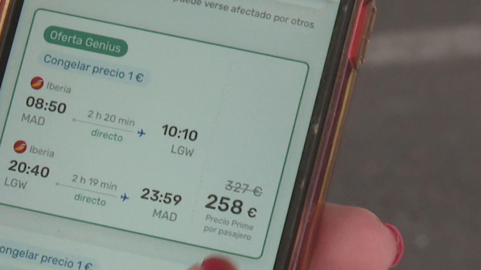 Las compañías 'low cost' disparan los precios de los vuelos