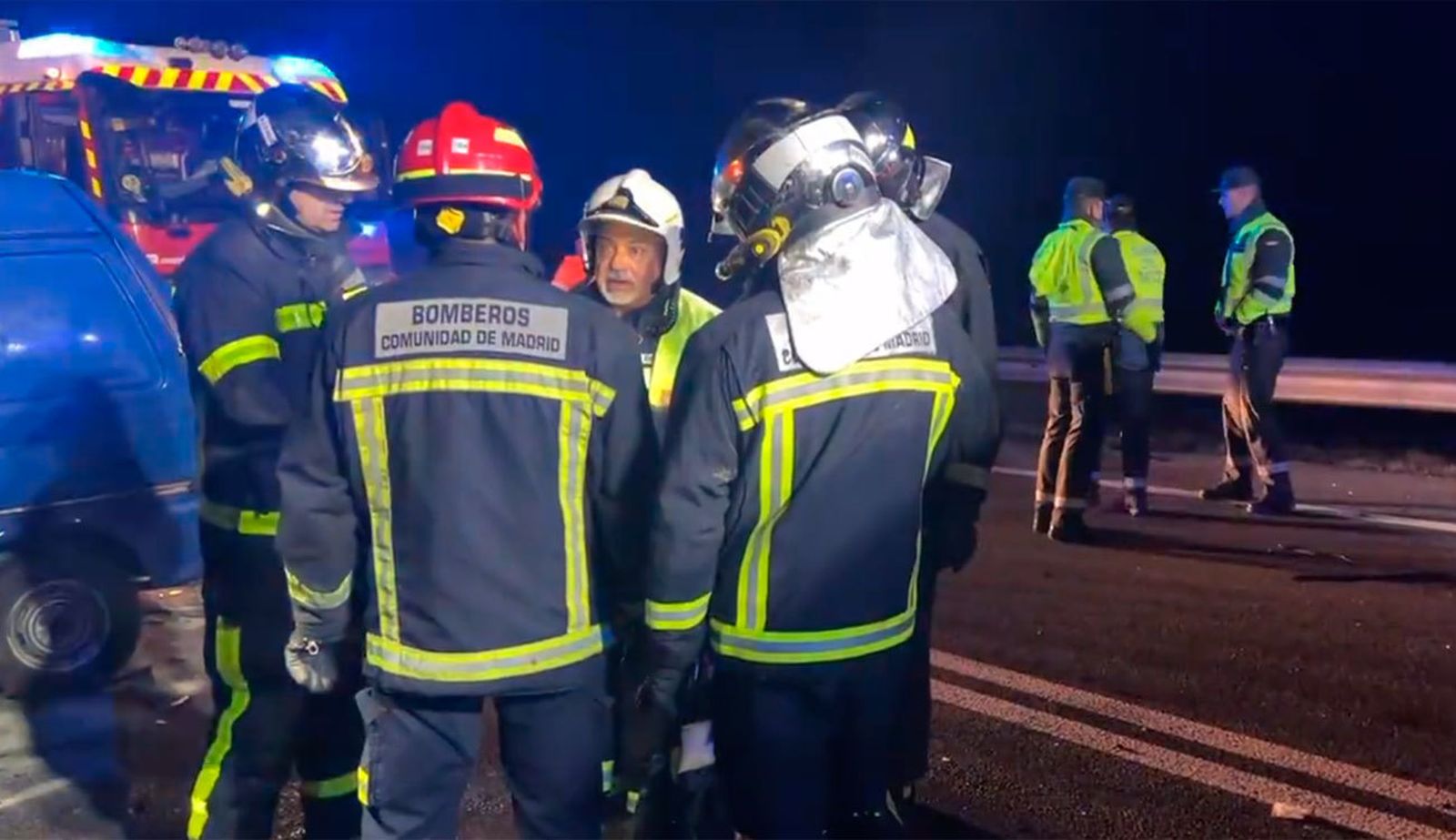 Dos heridos, uno muy grave, tras un choque frontal en Torres de la Alameda