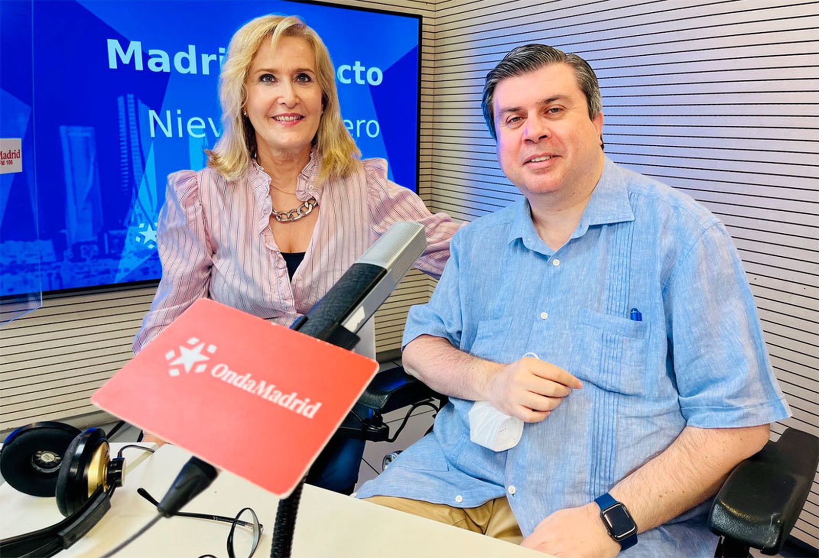 Nieves Herrero con Javier Font, presidente de FAMMA-COCEMFE Madrid