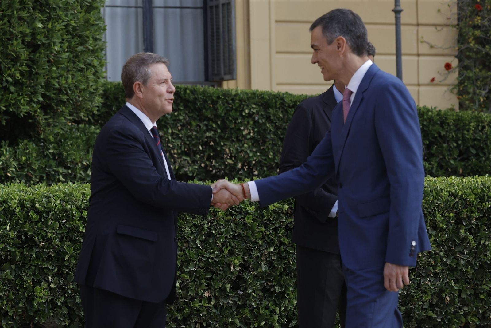 El presidente del Gobierno, Pedro Sánchez, y el presidente de la Junta de Castilla-La Mancha, Emiliano García-Page,en la Conferencia de Presidentes