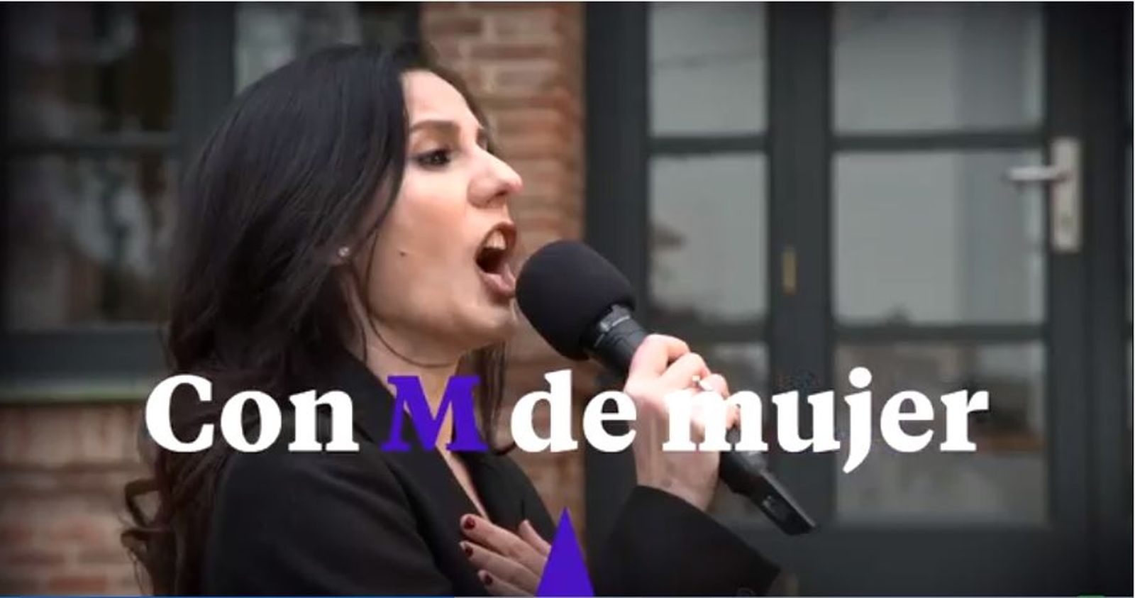 Diana Navarro: “Todavía hay mucha gente que no tiene claro que feminismo significa igualdad"