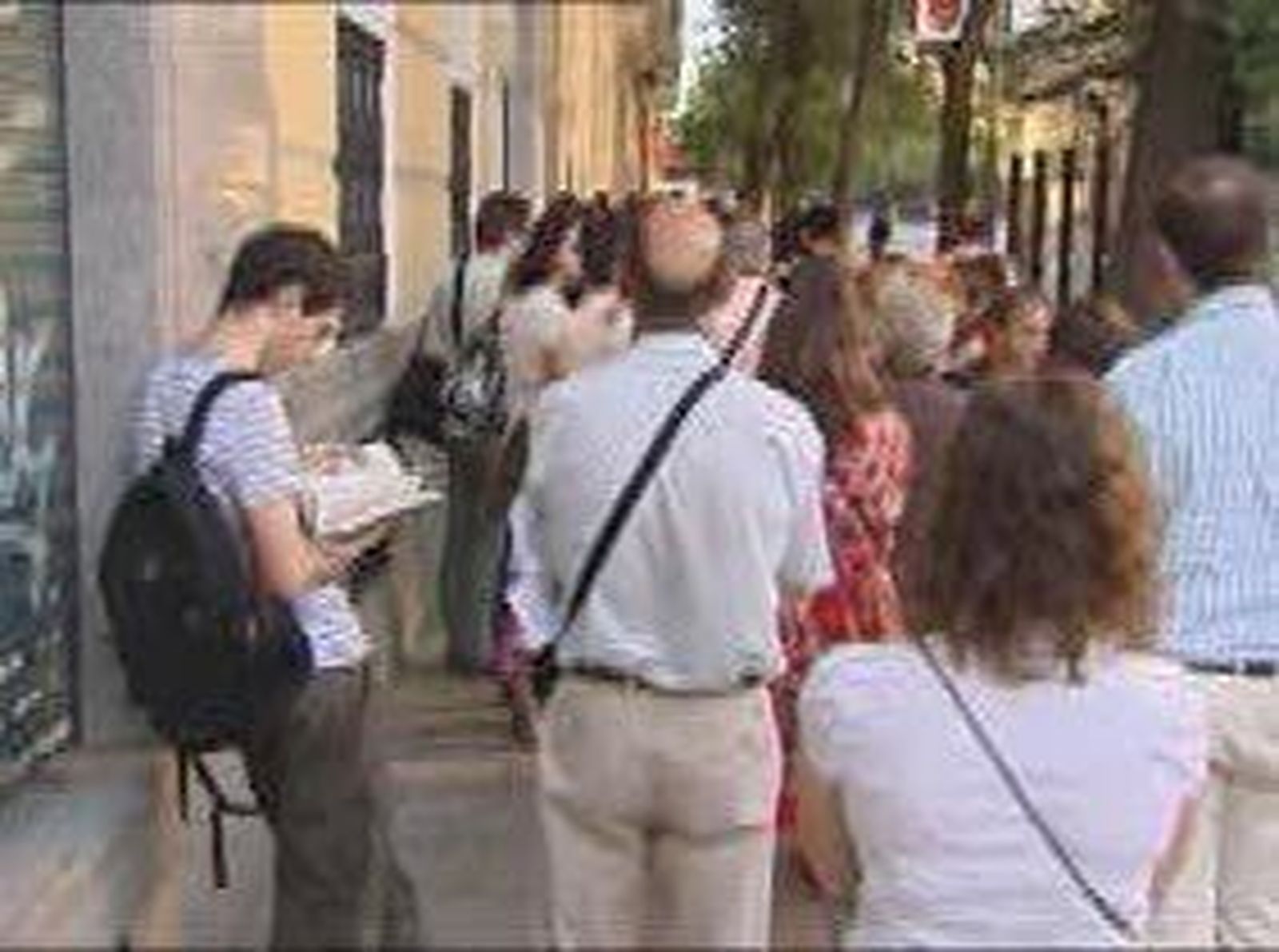 Colas_DNI_201085V0.wmv