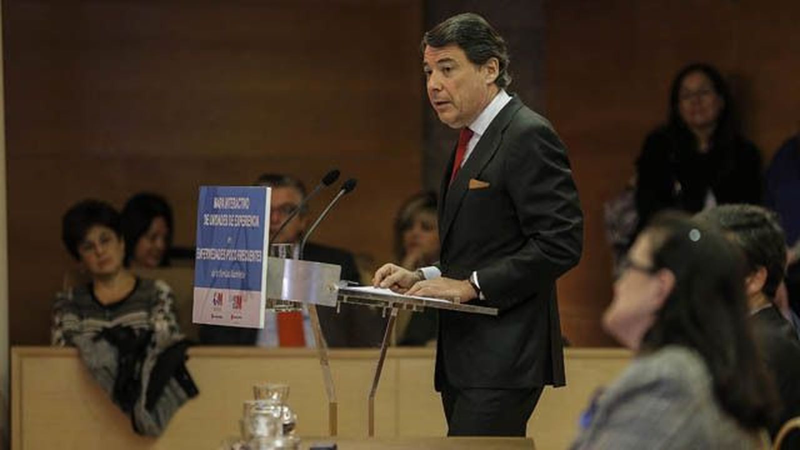 González presenta el nuevo mapa sanitario interactivo de enfermedades raras
