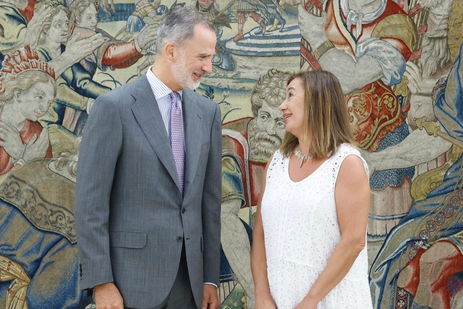 Felipe VI y Francina Armengol