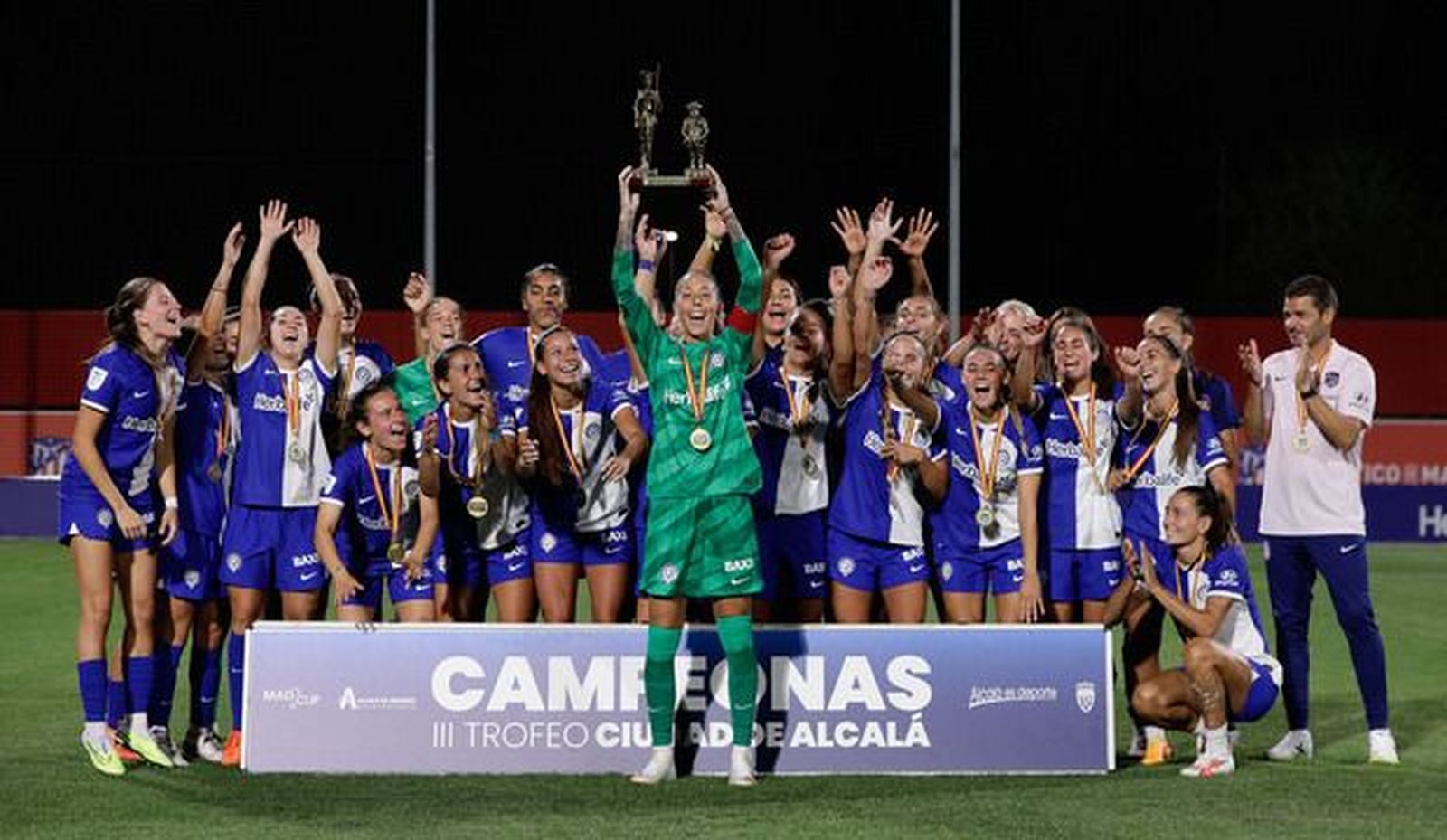 El Atlético femenino se lleva el Trofeo Ciudad de Alcalá By MadCup