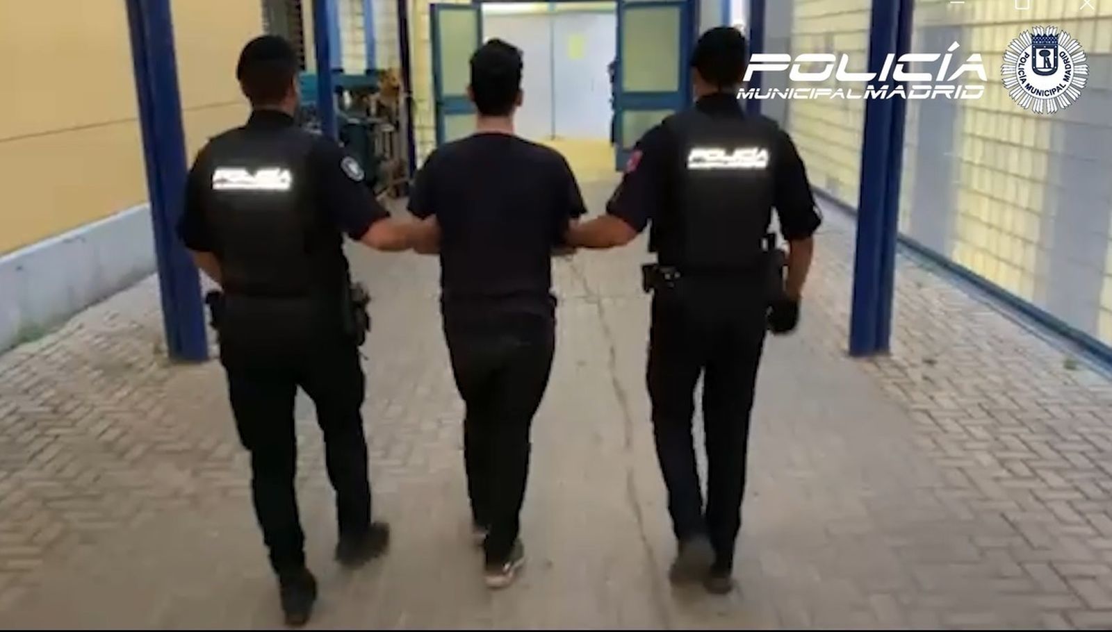 La policía municipal ha salvado a dos adolescentes de un depredador sexual
