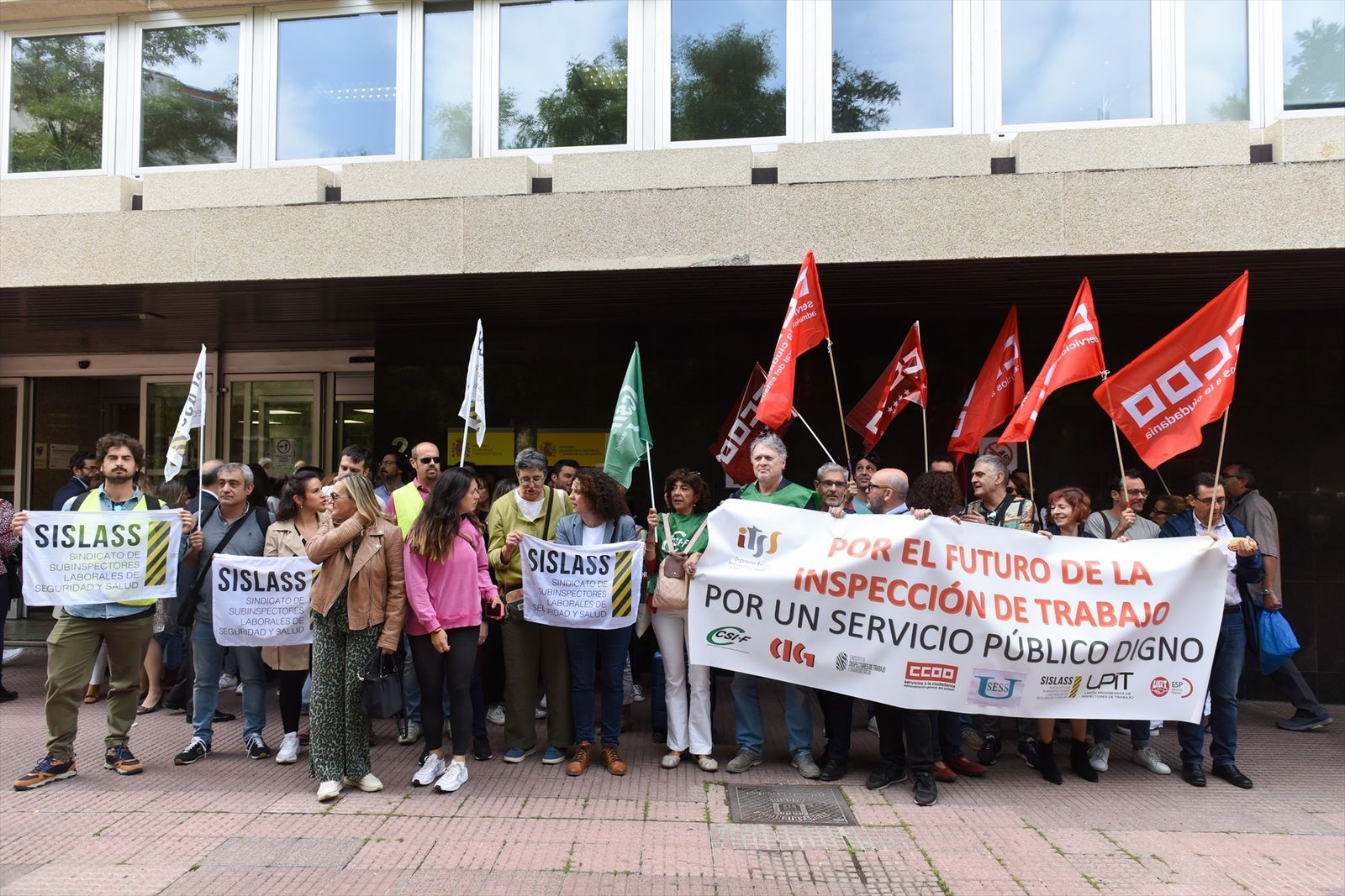 Manifestación ante la Dirección General de Función Pública