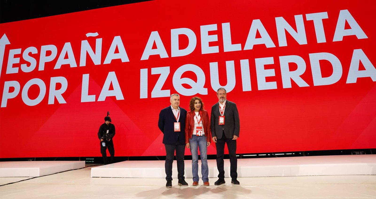 El PSOE abre en Sevilla su 41 Congreso acuciado por las denuncias judiciales de corrupción