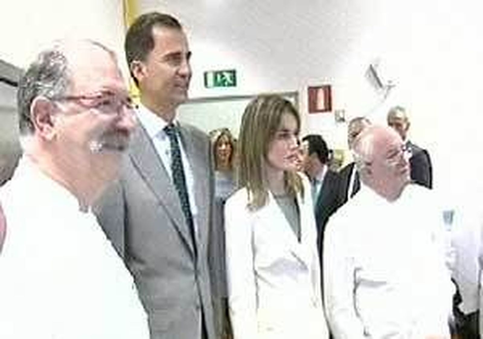 Los príncipes inauguran la primera Facultad de Gastronomía en ausencia de los cargos de Bildu