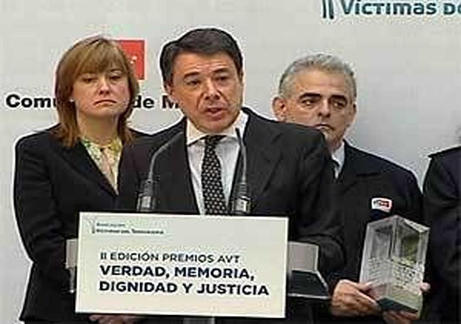 González: los terroristas deben asumir su "derrota" y pagar "el precio por sus crímenes"