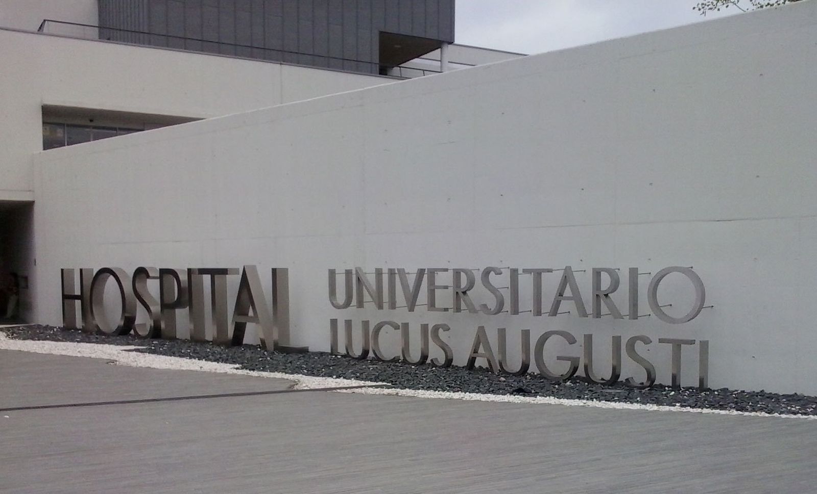 El bebé supuestamente maltratado por sus padres en Lugo continúa ingresado en la UCI