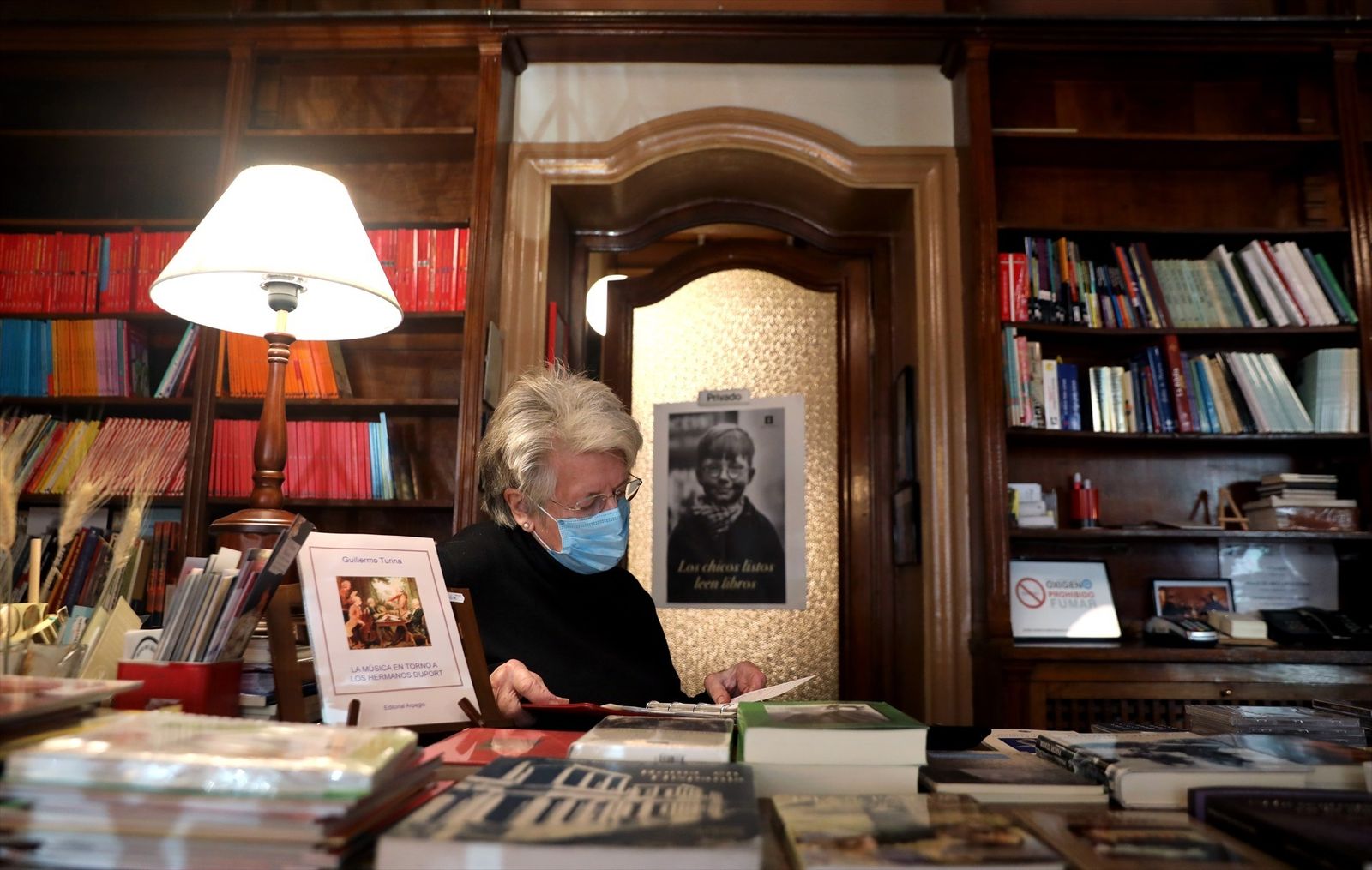 Interior de la veterana librería Pérgamo de Madrid