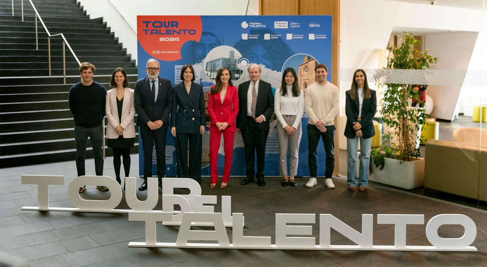 La reina a favor del empleo juvenil
