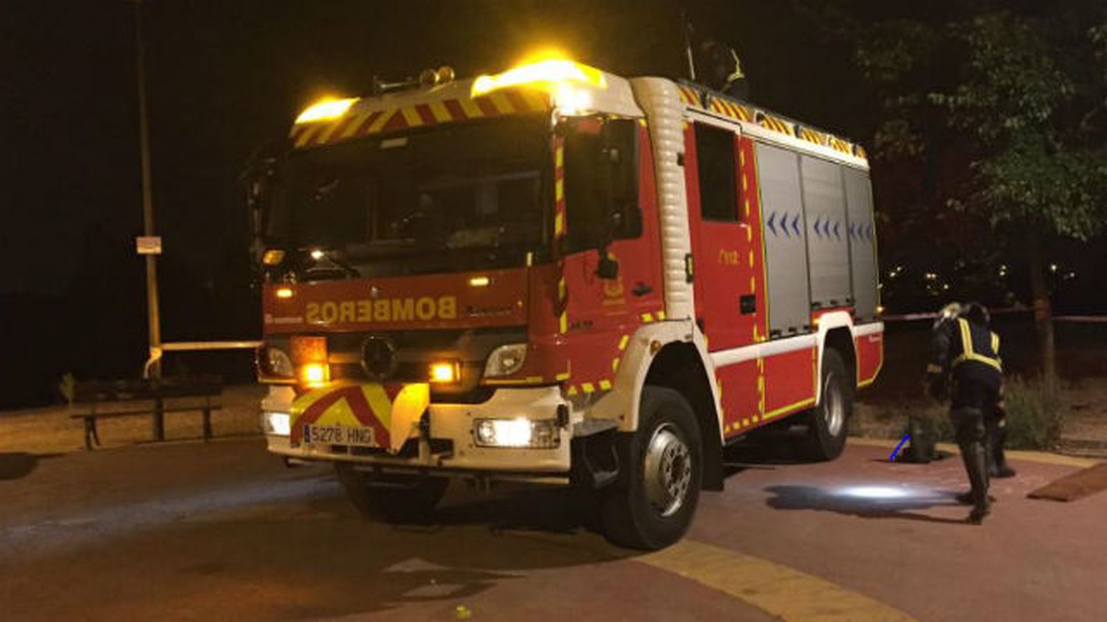 Bomberos en el lugar del sueceso