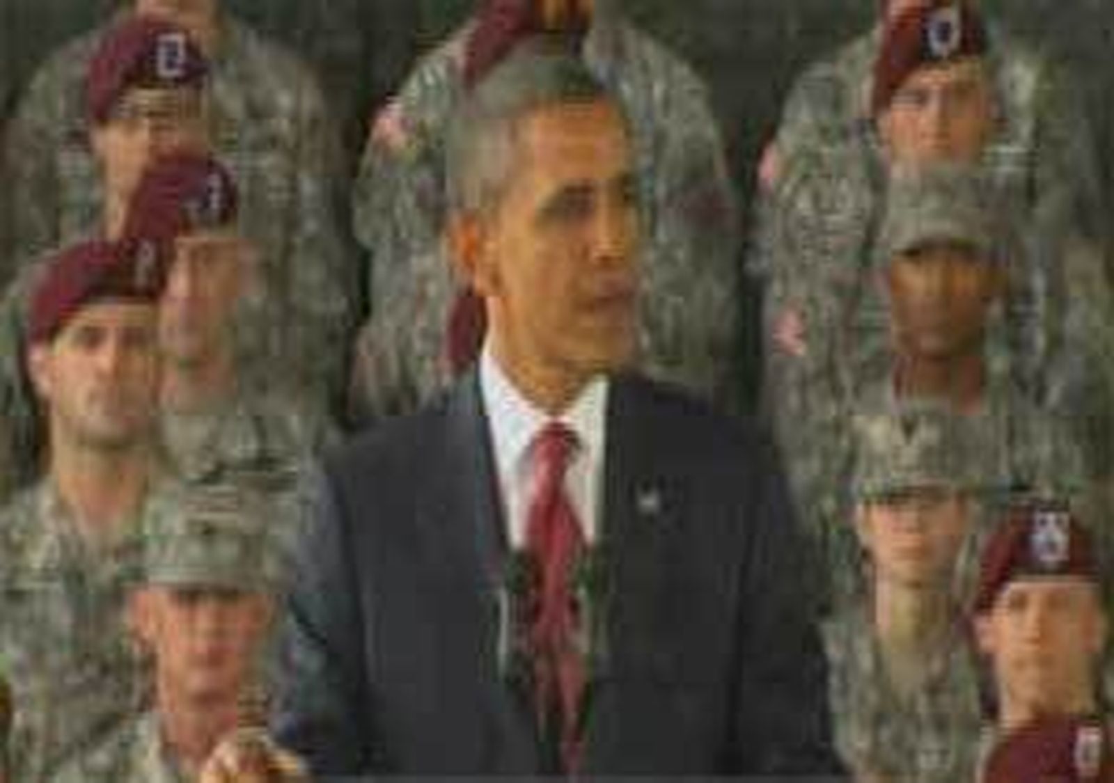 Obama pone el cierre simbólico a la guerra de Irak en una ceremonia con soldados en Fort Bragg