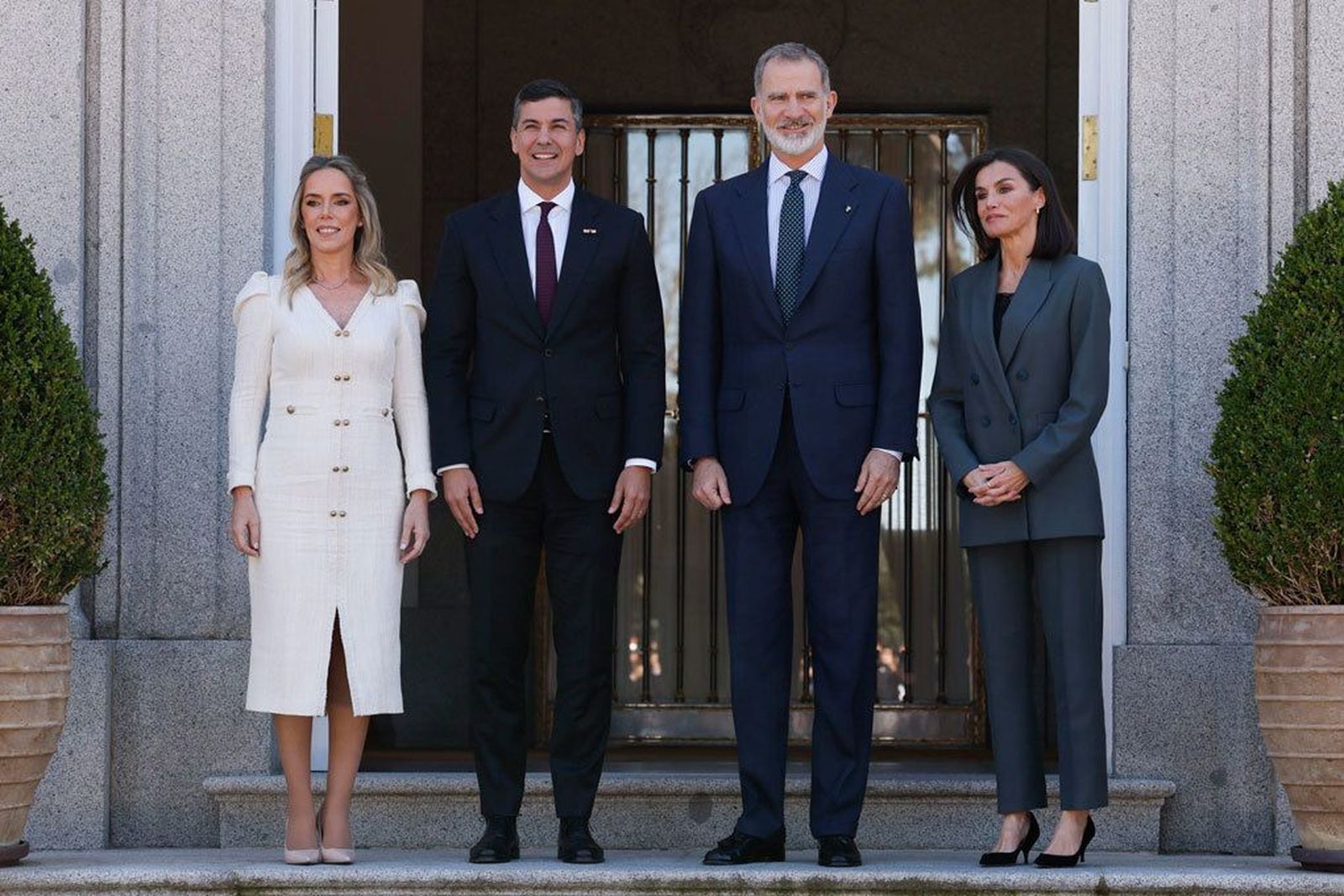 Los reyes ofrecen una comida al presidente de Paraguay y su esposa en la Zarzuela