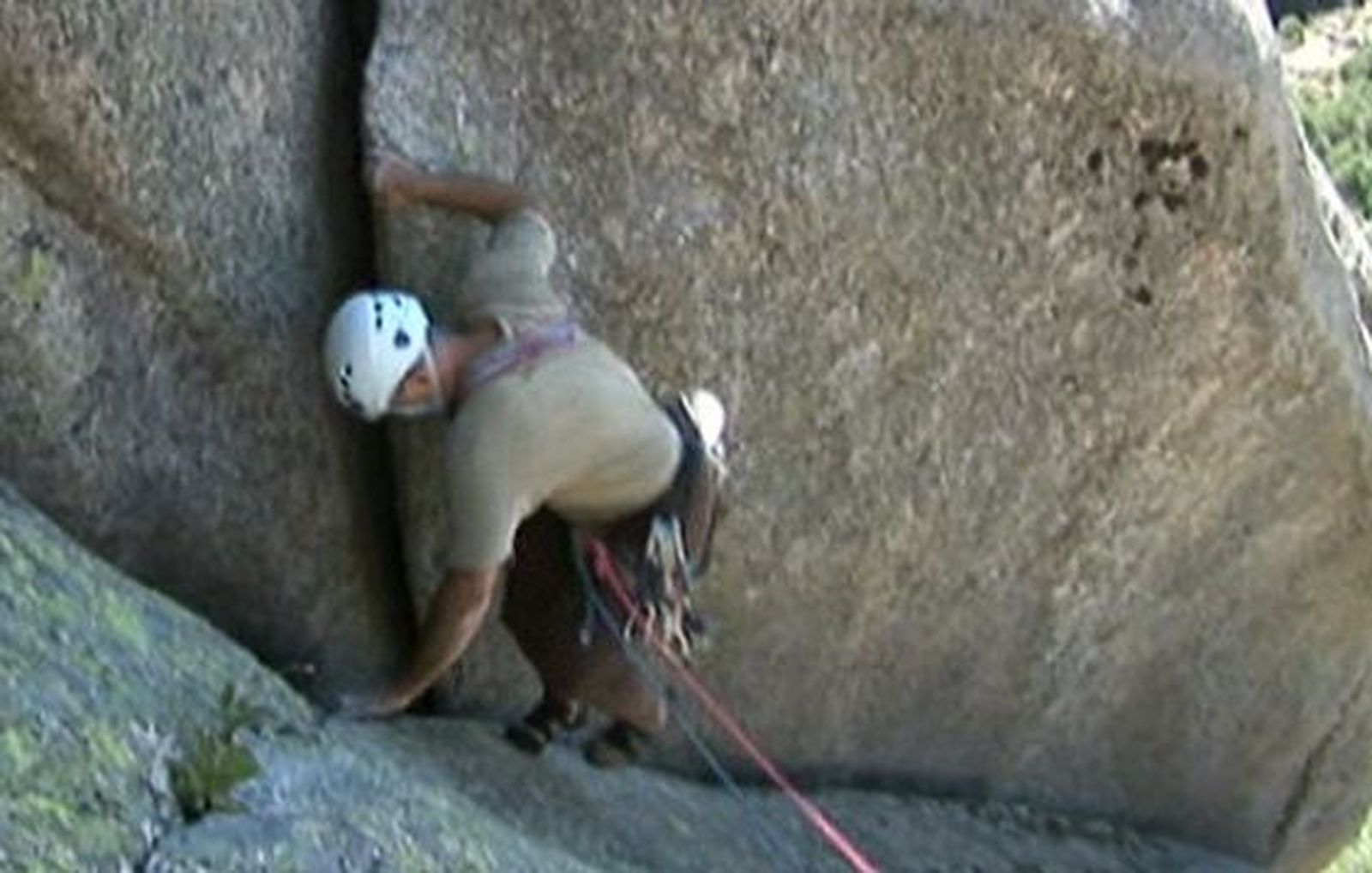 Federación de Montañismo denuncia el robo de chapas de escalada en La Pedriza