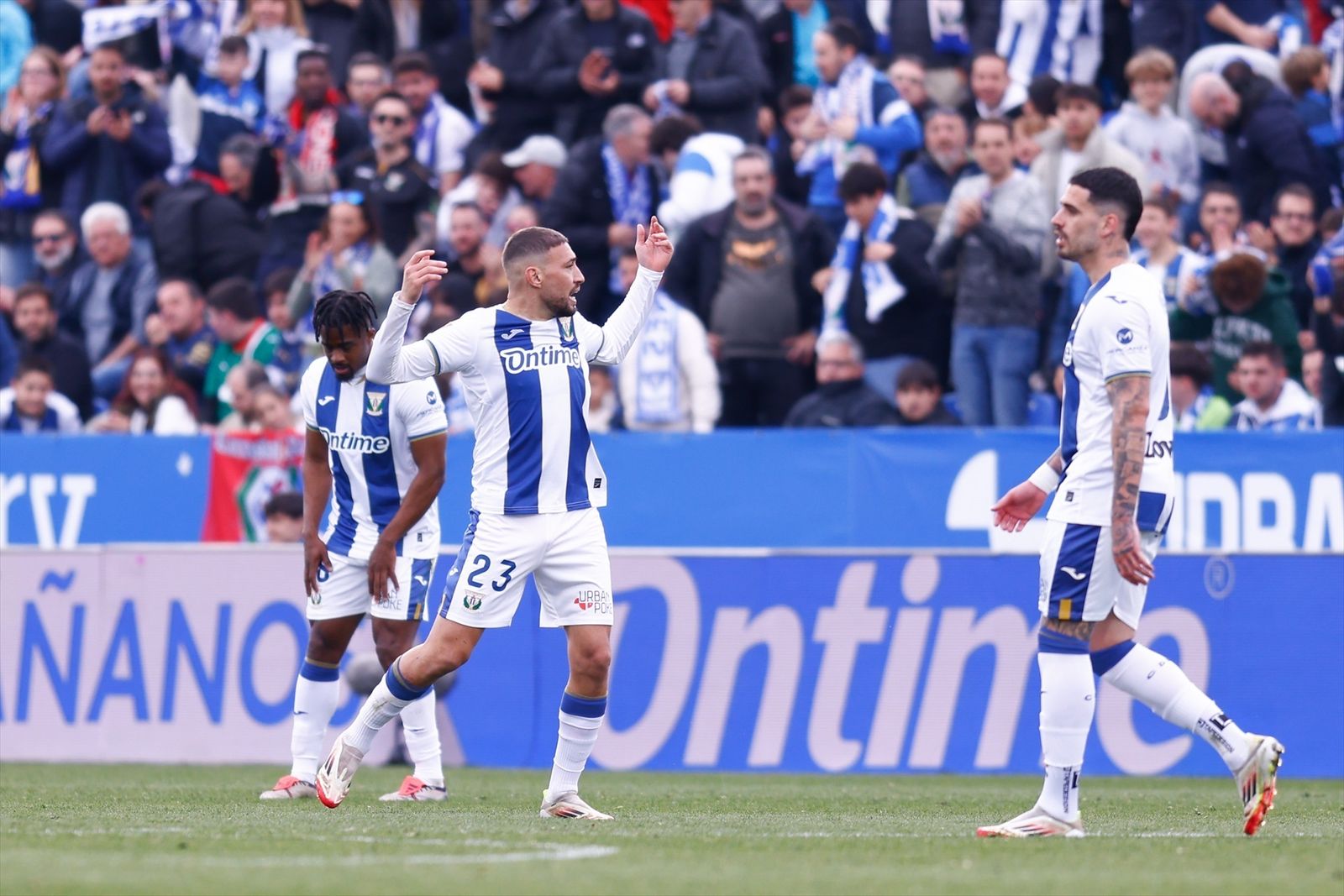 Munir celebra su gol ante el Alavés
