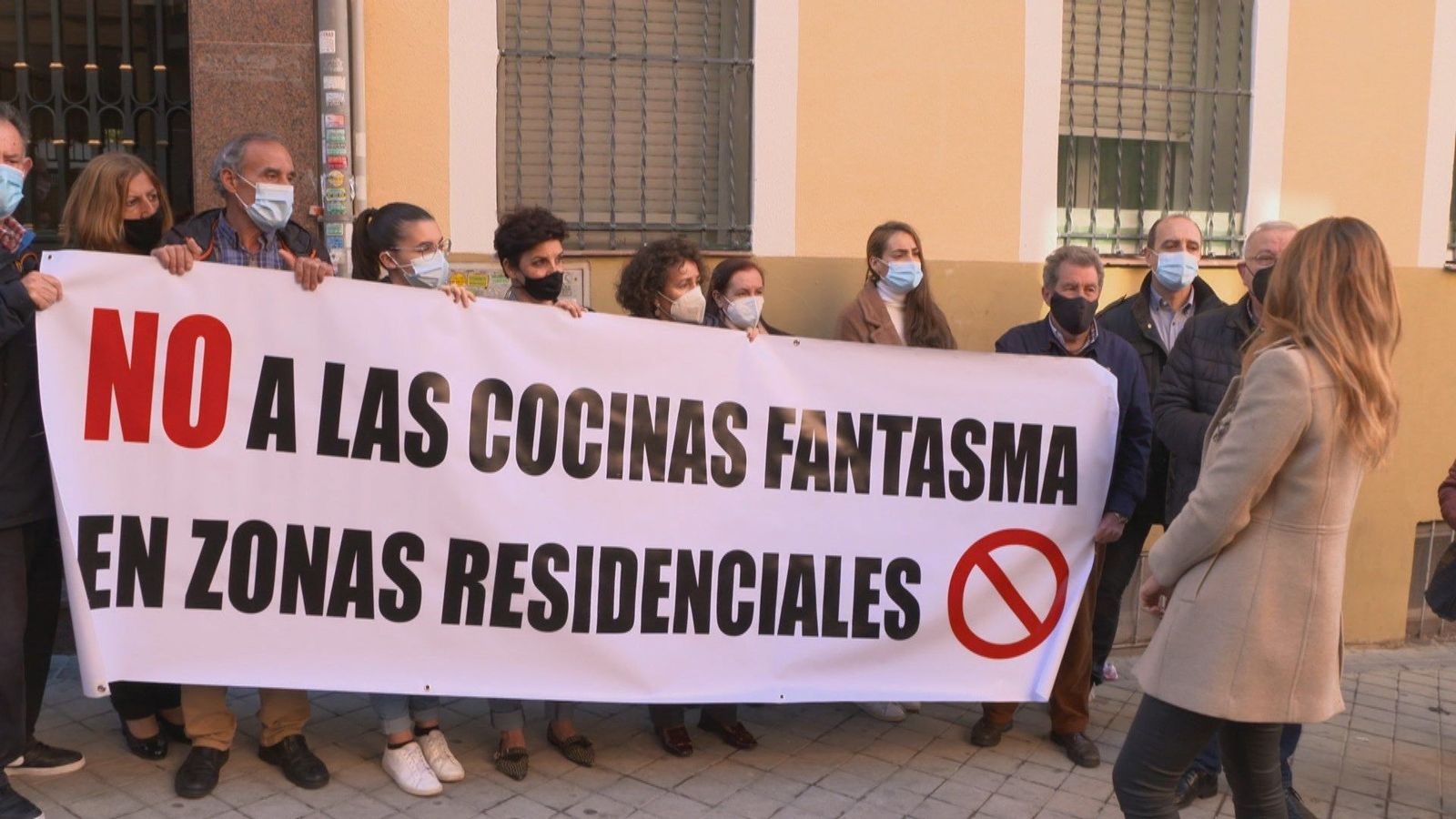 La comunidad: Mi vecino echa humo