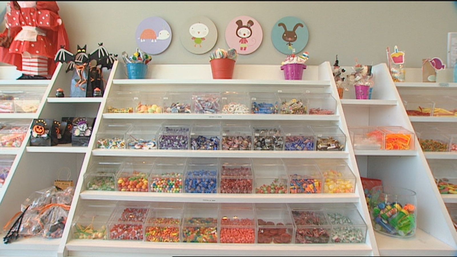 El Ministerio de Consumo prohibirá la publicidad de dulces y bebidas calóricas dirigida a niños