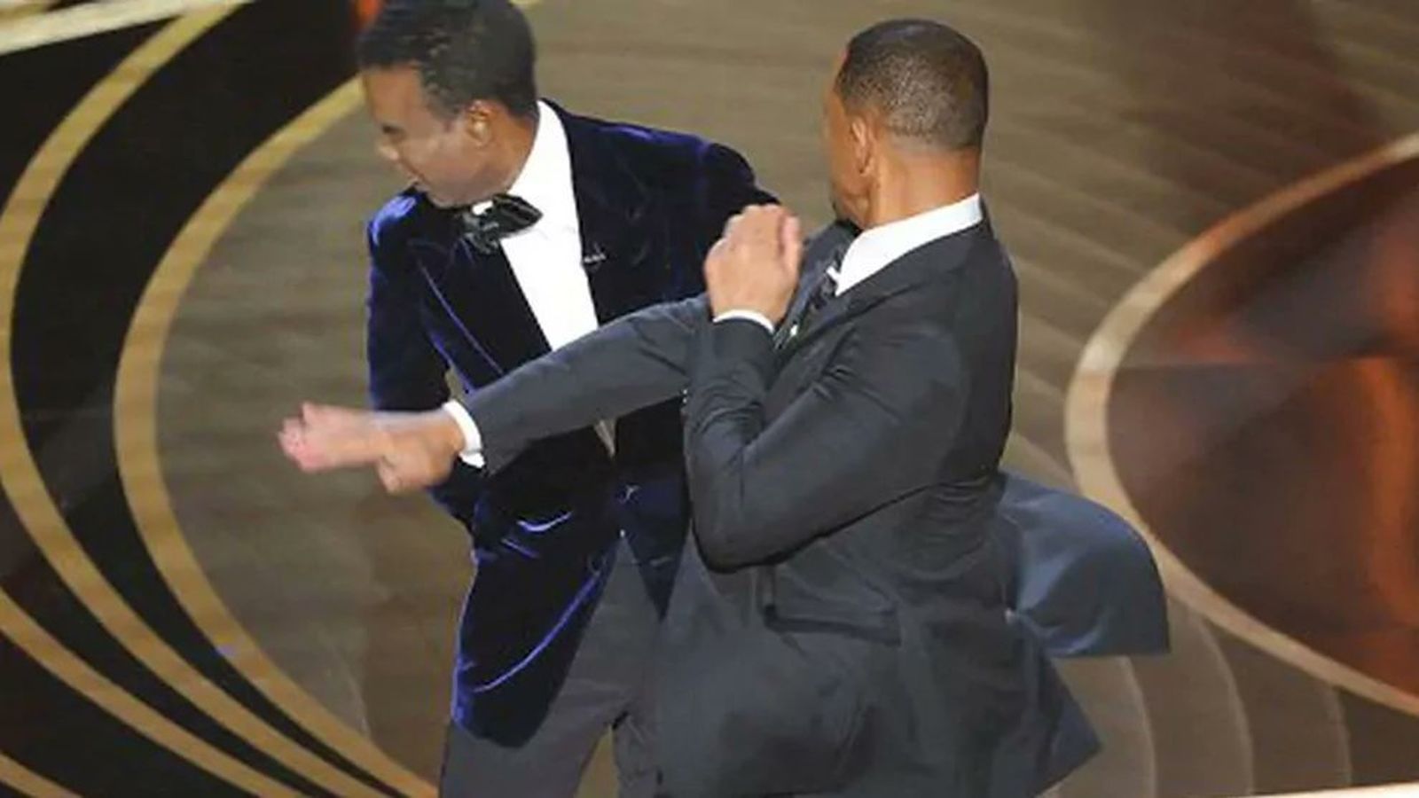 Will Smith pide disculpas