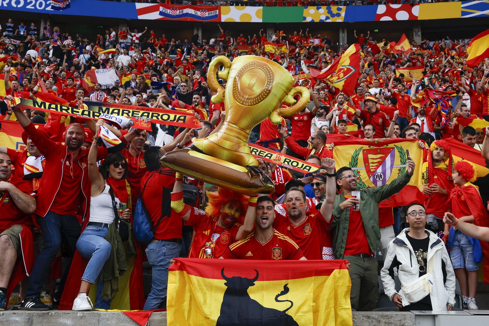 Aficionados españoles en el Olímpico de Berlín