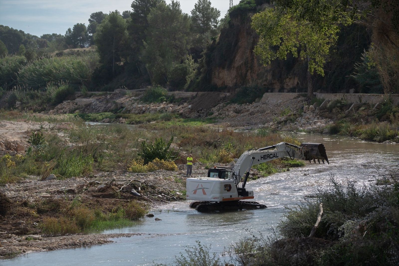 Hallan en el río Turia un cadáver que podría ser de uno de los tres desaparecidos de la DANA de hace un año