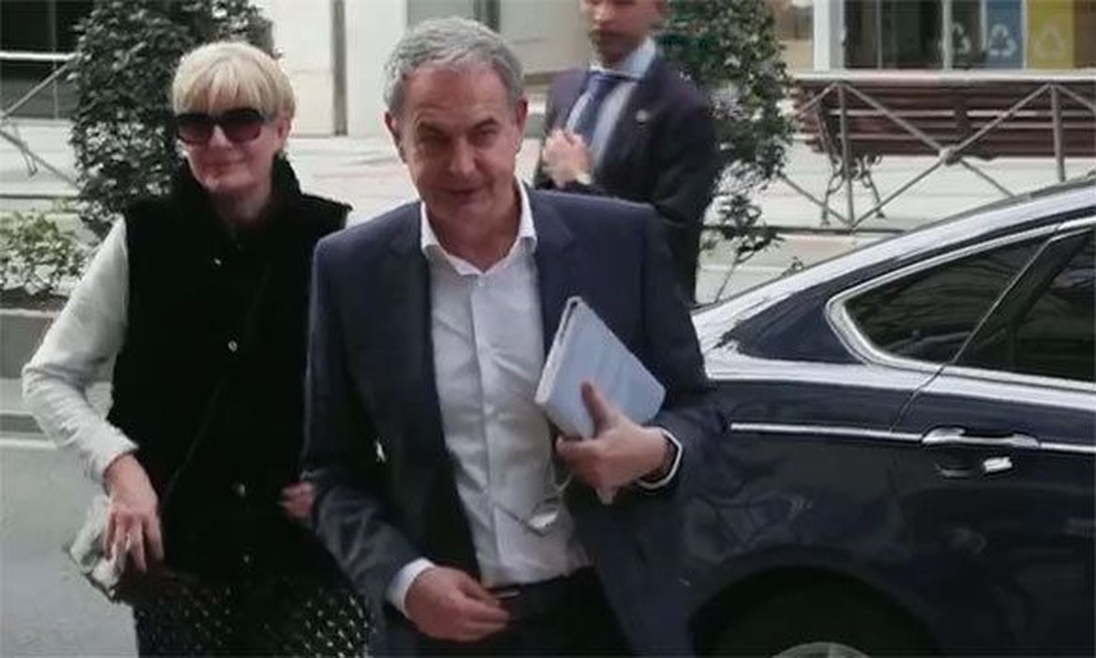 Zapatero y su esposa comparten una cuenta bancaria que recibió 1,5 millones entre 2020 y 2025, según el juez