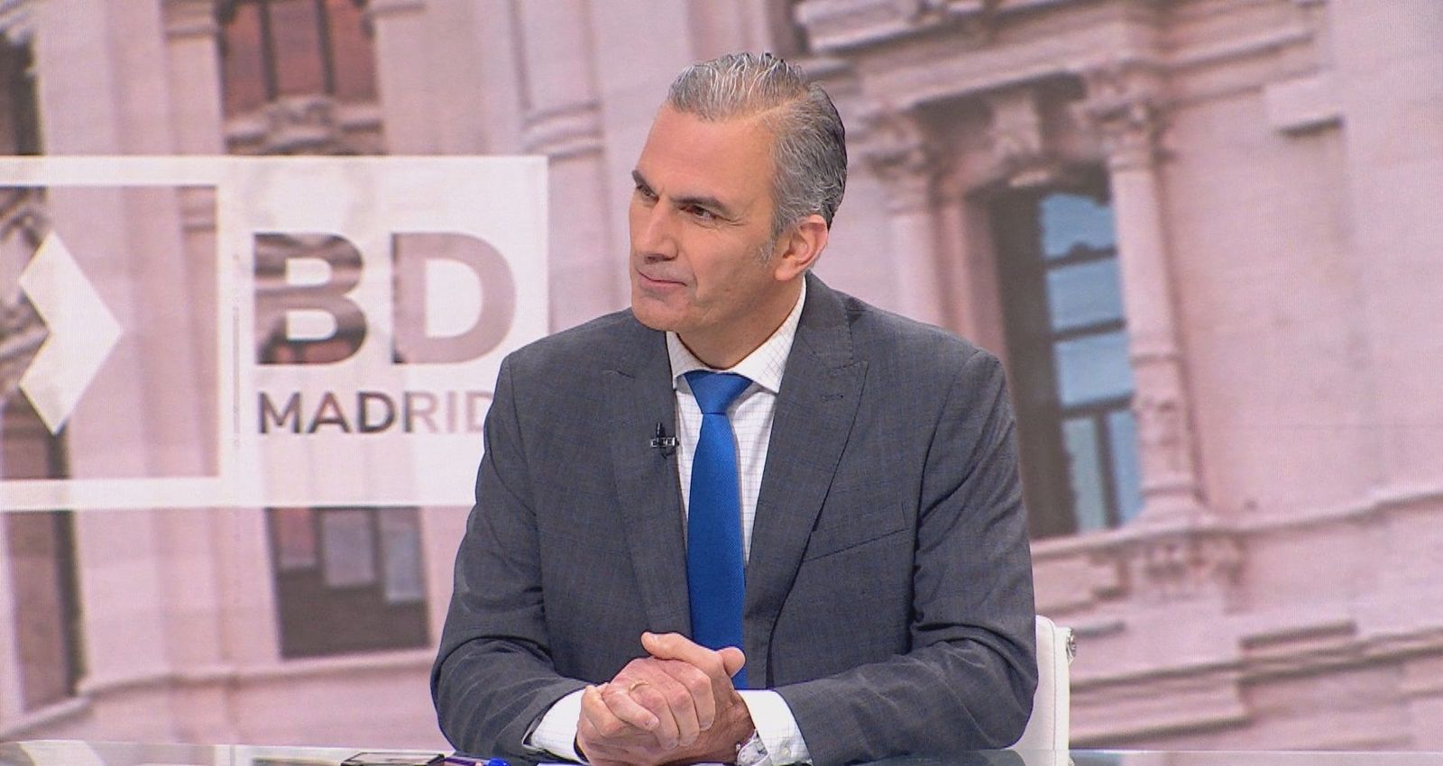 Ortega Smith: Los inmigrantes que entren ilegalmente en España no deben ser regularizados