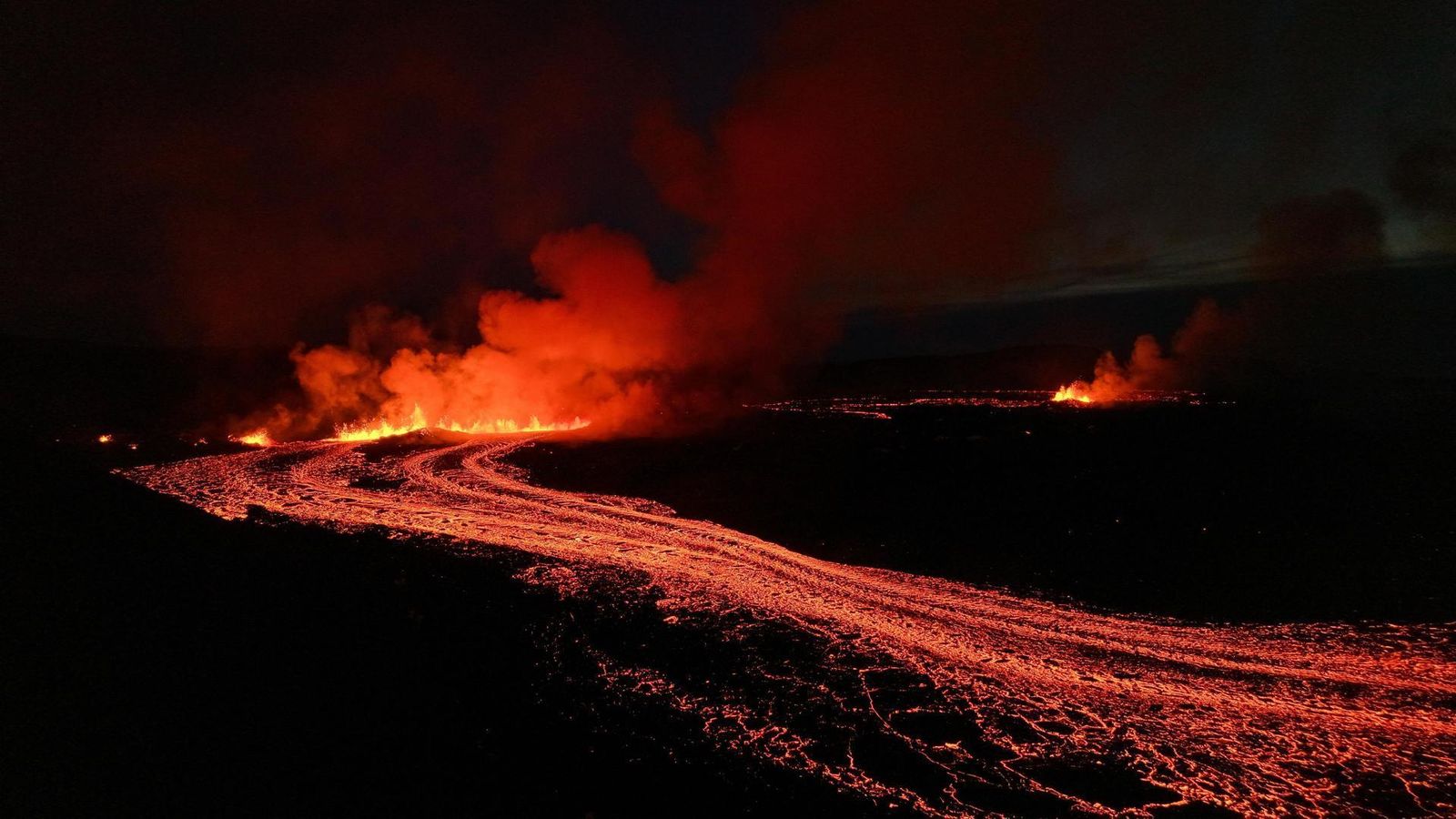Volcán en erupción en Islandia